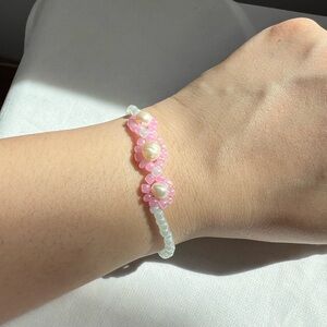 Pretty Pink Flower Beaded Bracelet with Freshwater Pearls